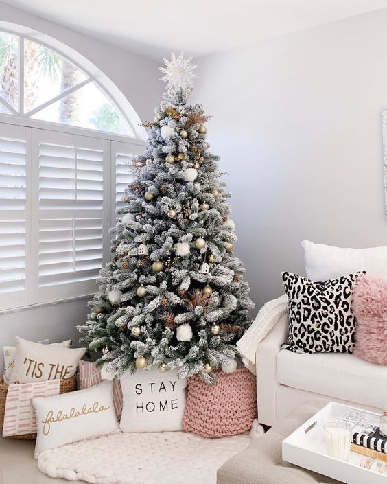 25 Christmas Tree Ideas to Try - Buzz