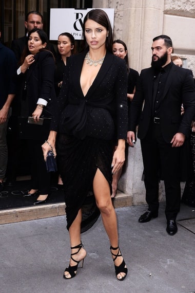 Adriana Lima knows how to Rock a Dress - Buzz